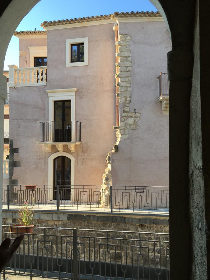 Licodia Eubea B&B Santapau Charme Living מראה חיצוני תמונה